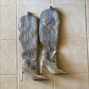 Gianni Bini Silver Heeled Boots with Stiletto Heel Women’s Size 7M